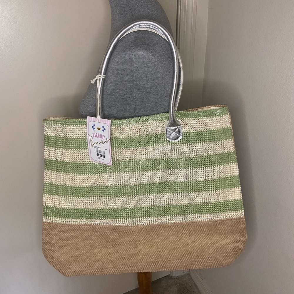 BOGO 1/2 off - Fun BRAND NEW ☀️☀️summer/beach/catch-all bag☀️☀️